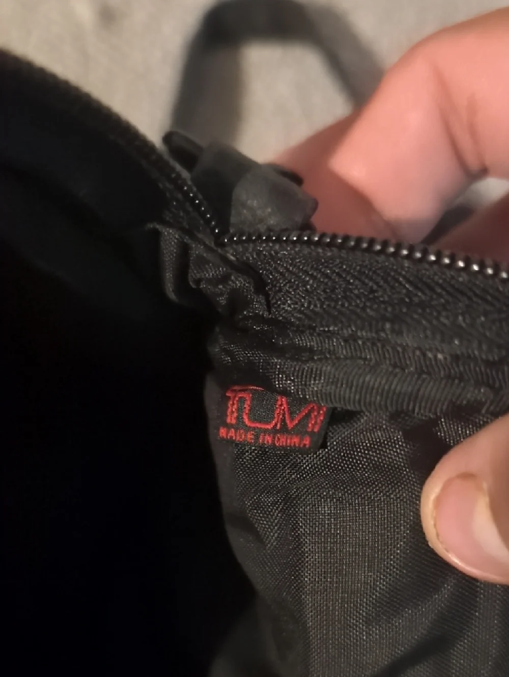 Tumi Black Leather Messenger Crossbody with Front Zip Pocket